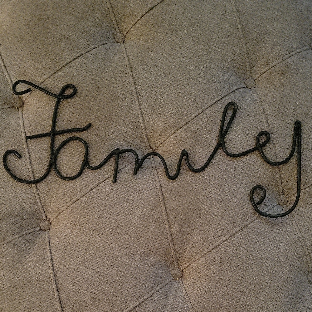 Black Wire 'Family' Wall Decor